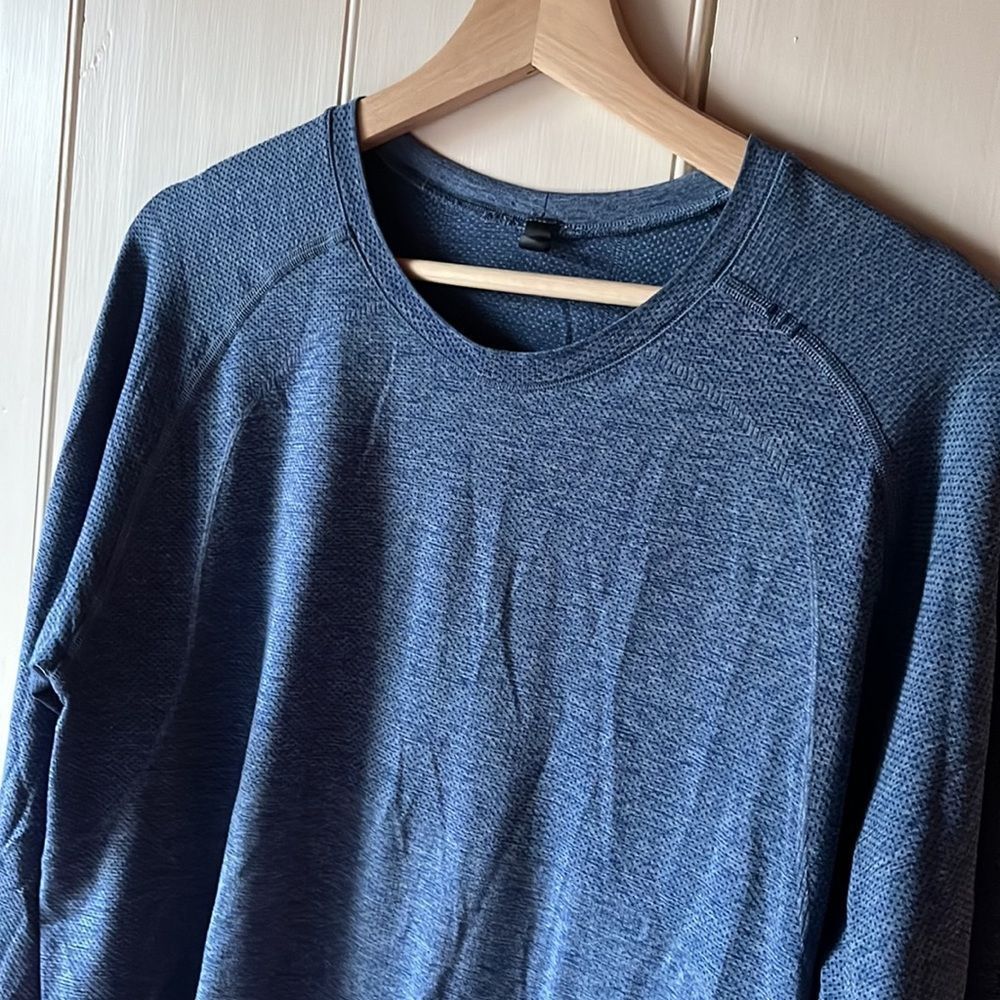 Lululemon Men’s Metal Vent Long Sleeve Shirt